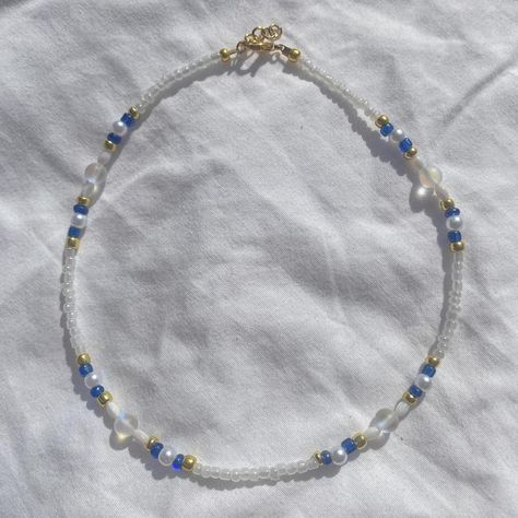 💙 Necklace can be made in gold or silver * Necklace Length: 14.25in. (can be adjusted to 15in.) #necklaces #beadednecklaces Aurora Necklace, Tiny Bead Bracelet, Beaded Jewelry Necklaces, Beads Bracelet Design, Handmade Wire Jewelry, Bracelet Ideas, Necklace Beaded, Beaded Keychains, Beaded Accessories