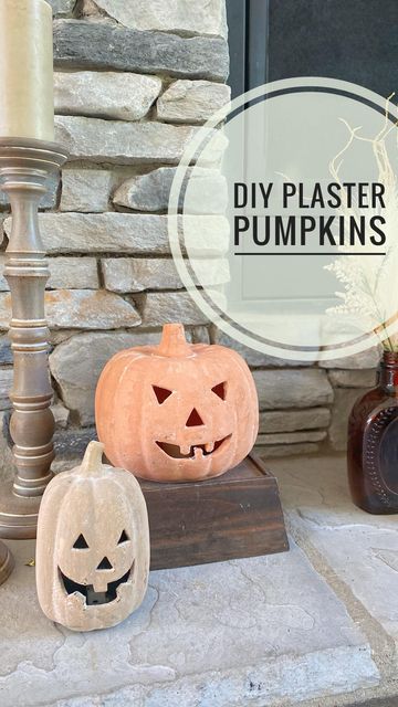 Diy Plastic Pumpkin Makeover, Diy Ceramic Pumpkins, Spray Paint Pumpkins, Concrete Pumpkins Diy, Concrete Pumpkins, Pumpkin Makeover, Spray Paint Pumpkins Diy, Painted Plastic Pumpkins, Plaster Pumpkin Diy