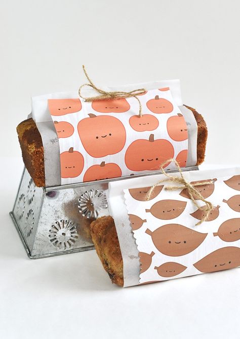 Autumn Bread, Bakery Packaging Design, Bake Sale Packaging, Bread Packaging, Paper Cute, Baking Packaging, Dessert Packaging, Handmade Charlotte, Cake Packaging