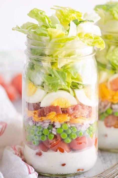 Gina Livy, Mason Jar Meal Prep, Keto Inspiration, Mason Jar Lunch, Healthy Dinner Salads, Jar Desserts, 7 Layer Salad, Layer Salad, Keto Lunches