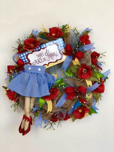 Wizard Of Oz Wreath Ideas, Wizard Of Oz Crafts Diy, Wizard Of Oz Christmas Tree, Wizard Of Oz Tree, Wizard Of Oz Wreath, Wicked Christmas, Wizard Of Oz Christmas, Homestead Act, Wizard Oz