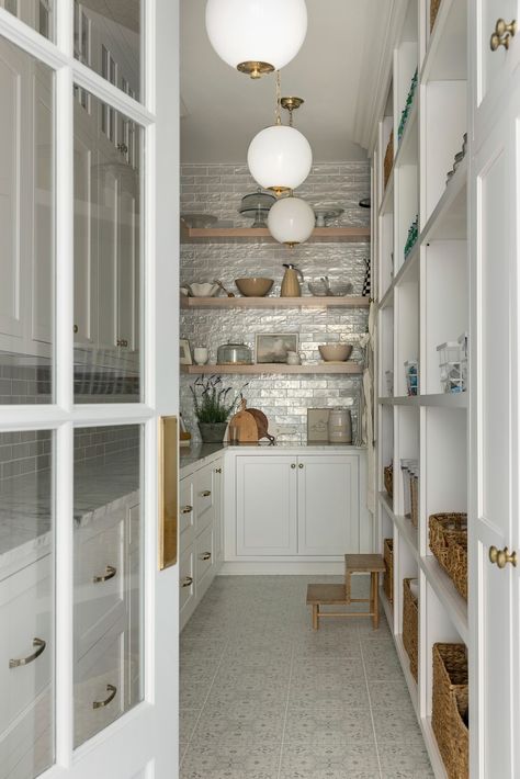 Bria Hammel Interiors | Every detail, from the brass accents to the open shelving, combines style and function seamlessly in this pantry from our… | Instagram Bria Hammel Interiors, Bria Hammel, Pantry Space, Antique Brick, Home Design Interior, Glazed Brick, Tile Inspiration, Pantry Design, Brass Accents