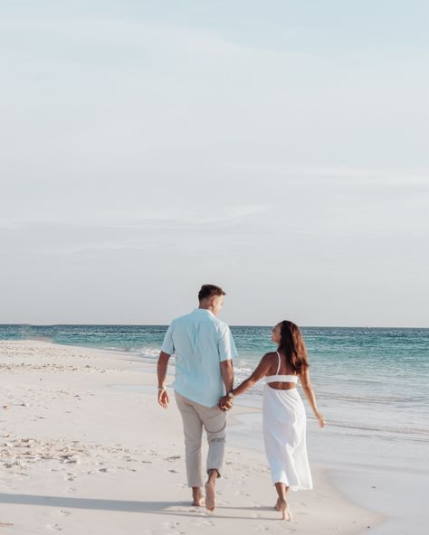 Golden hour + true love = magic! 💍🌅 Had the pleasure of photographing this beautiful couple’s engagement photos in Aruba, and the results are just stunning. Here’s to capturing moments that last a lifetime! 📸💛 #LoveAndSunsets #IslandRomance #ArubaEngagement #BeachLove #CapturedWithHeart #ArubaPhotographer #aruba #arubaphotography #arubaonehappyisland #arubabeach Aruba Photography, Aruba Beach, Love Magic, Capturing Moments, Captured Moments, Beautiful Couple, Aruba, Golden Hour, True Love