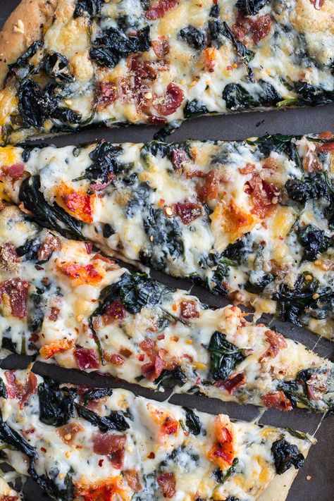 Brown Butter Lobster and Spinach Pizza with Bacon + Fontina | halfbakedharvest.com Yakimeshi Recipe, Pizza With Bacon, Butter Lobster, Spinach Pizza, Pizza Roll, Pizza Bianca, Pizza Flavors, Lobster Recipes, Half Baked