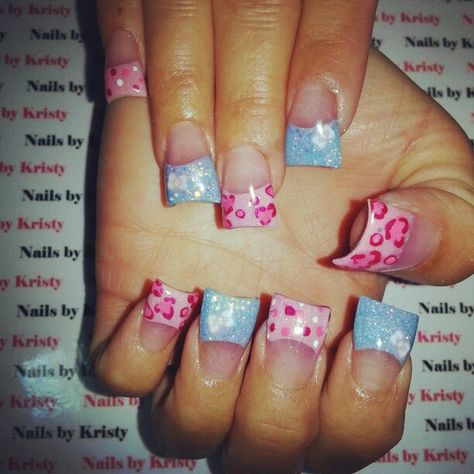 Baby sky blue pink glitter acrylic hand painted nail art polka dots ♥ hearts nails by Kristy pureplatinumsalonandspa pureplatinumsalon.net Blue Nails Acrylic Y2k, Mcbling Nails, 2000s Nails, Hearts Nails, Flared Nails, 90s Nails, Flare Nails, Hand Painted Nail Art, Punk Nails