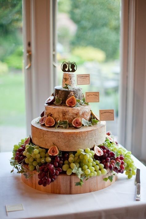 Cake Of Cheese, Cheese Tower, Alternative Wedding Cakes, Wheel Cake, Cheese Wedding Cake, Cheese Table, Buffet Dessert, Cakes To Make, Cheese Wheel