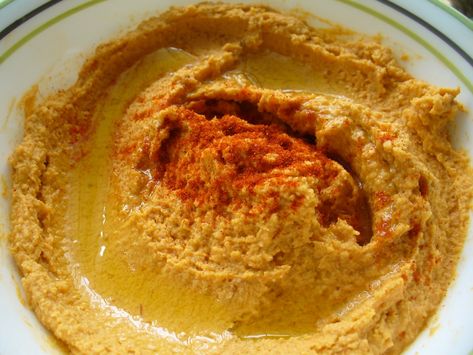 Spicy Hummus Recipe Homemade, Spicy Hummus Recipe, Making Hummus, Vegan Superbowl Food, Inspired Taste, Spicy Hummus, Easy Hummus Recipe, Fixate Recipes, Hummus Recipe Homemade