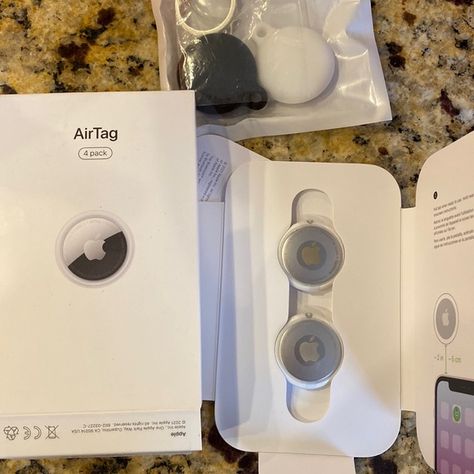 Apple Air tag bundle of 2 Brand New