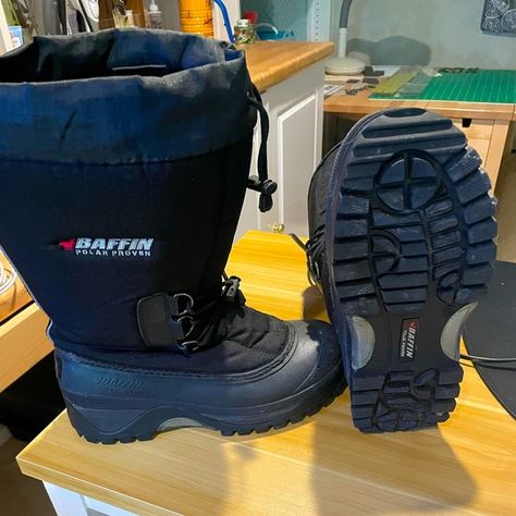 Mens Size 10 Winter Boot
Removable boot liner 
Retail $149. Barely used. Canada Snow, Boot Liners, Snow Boot, Snow Boots, Winter Boot, Heel Height, Size 10, The Incredibles, Boots