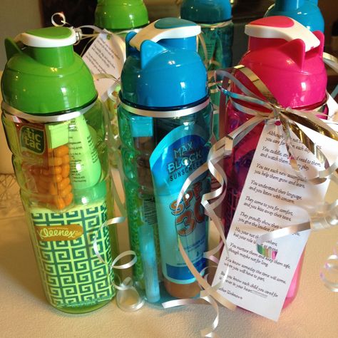 DIY - Easy and Cheap way to thank teachers!! Water bottle, sunscreen, tic tacs, hand lotion, kleenex, and chap stick. Stuffed Water Bottle Gift, Water Bottle Gift Tag, Teacher Water Bottle Gift, Teachers Water Bottle Gift, Teacher Gift Hand Soap, Minecraft Party, Hand Lotion, Sunscreen, Thank You Gifts