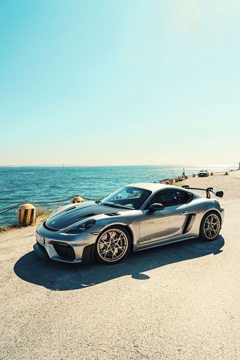 Porsche Aesthetic, Porsche 718 Cayman, Iconic Models, Cayman Gt4, Porsche Motorsport, Porsche Models, Video Creator, Porsche Gt3, Car Inspiration