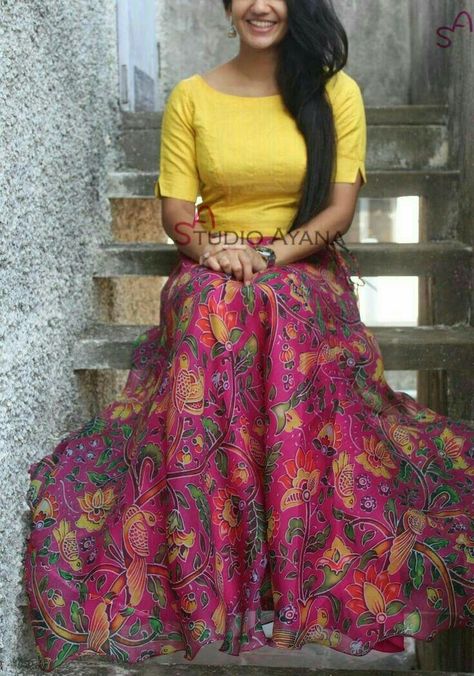 Amazing yellow and pink combination Cotton Skirt And Top Indian, Cotton Skirt And Top, Skirt And Top Indian, Long Skirt And Top, Crop Top Lehenga, Salwar Designs, Top Indian, Long Dress Design, Long Frocks