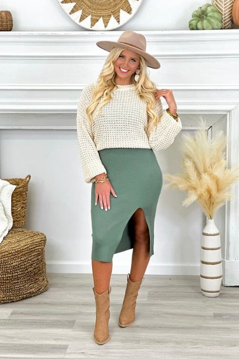 Neely is 5'6 wearing a size small. (4/6)Runs roomy! Measurements Based On Size Small. Bust: 44inLength: 21.56inMaterials:100% Acrylic Fall Sweater And Skirt Outfit, Size Large Outfits For Women, Sweater Over Skirt, Corporate Alternative Fashion, Winter Outfits With Skirts, Classy Mom, Sweater Over Dress, Sweater Skirt Outfit, Women Casual Outfits