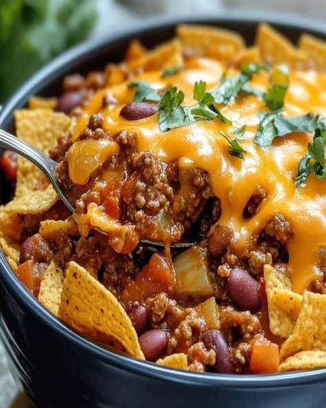 Chili Cheese Nachos, Frito Chili Pie, Cheese Nachos, Chili Bean, Recipes Chili, Nachos Ingredients, Potato Bacon Soup, Chicken Wrap Recipes, Paula Deen Recipes