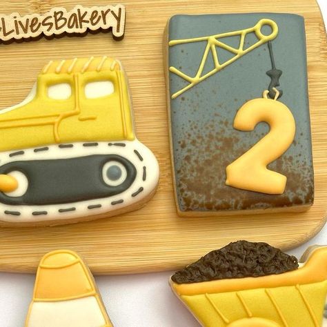 Cat Bomya on Instagram: "Caution: Delicious Construction Zone Ahead! 🚧🍪 #bloomingtonil #royalicing #normalil #sugarcookiemarketing #bloomingtonillinois #bloomingtonnormal #sugarcookies #normalillinois #royalicingcookies #blonoeats #blono #constructioncookies #2ndbirthdaycookies #orangeandyellowcookies #trafficcone #bulldozercookies #excavatorcookies #dumptruckcookies #truckcookies" Bulldozer Cookies, Construction Cookies, Bloomington Illinois, Cookies Ideas, Construction Zone, Cookie Designs, Royal Icing Cookies, Decorated Cookies, Royal Icing