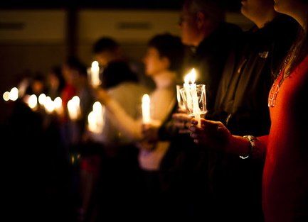 10 Tips For An Effective Christmas Eve Service Advent By Candlelight, Christmas Eve Candlelight Service, Candlelight Service, Christmas Eve Service, Christmas Service, Candle Night, Christmas Church, Church Stage Design, Church Stage