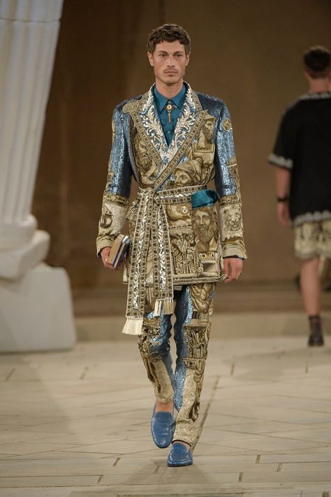 Men Inspiration, Menswear Inspiration, High Fashion Men, Male Fashion Trends, Dolce And Gabbana Man, Baroque Fashion, Fantasy Fashion, Full Face, Suit Fashion