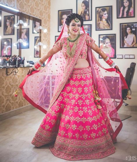 10 Couture & Jewellery Shops In Chandni Chowk For Complete Bridal Shopping In Delhi Pink Lehenga Look, Swati Mishra, Dark Pink Lehenga, Lehenga Look, Pink Bridal Lehenga, Pengantin India, Chandni Chowk, Indian Bridal Photos, Wedding Lehenga Designs