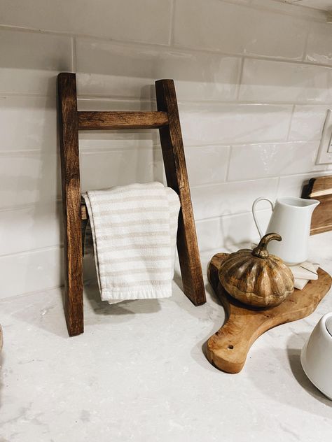 Mini Display Stool Wooden Riser Wooden Decor Brown - Etsy Hand Towel Display, Tea Towel Display, Ladder Kitchen, Tea Towel Ladder, Farmhouse Ladder, Mini Farmhouse, Towel Display, Modern Farmhouse Kitchen Decor, Tea Display