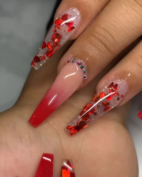 Red Acrylics Nails, Cute Red Acrylic Nail Ideas, Birthday Nails Coffin Red, Cute Red Nails Acrylic Coffin Short, Red Nails Inspiration Art Designs, Birthday Red Nails, Red Acrylic Nails Designs Rhinestones, Red Nails With Art, Red Birthday Nail Designs