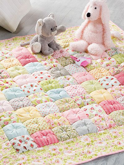 Creative Studio Puff Quilt Pattern, Biscuit Quilt, Puffy Quilt, Colchas Quilting, Bubble Quilt, Hantverk Diy, Puff Quilt, Baby Quilt Pattern, Baby Quilt Patterns