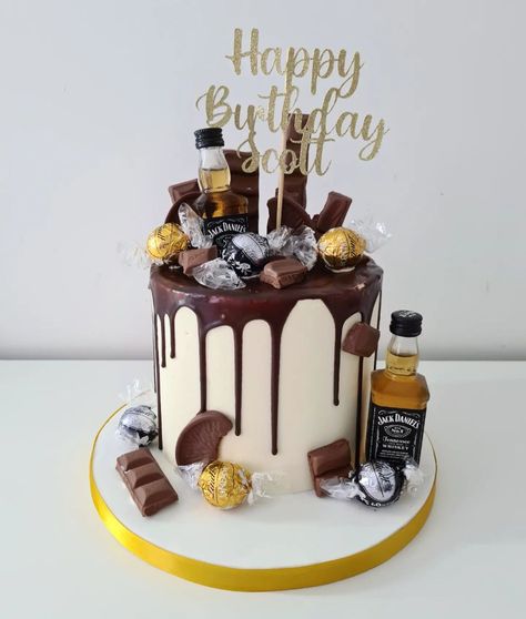 Theme Cakes For Men, Beer Cakes For Men Birthday, Alcohol Cake Ideas, Men’s Birthday Cake Ideas, Tort Happy Birthday, Men’s Birthday Cake, Happy Birthday Scott, Mens Birthday Cake, Male Birthday Cake