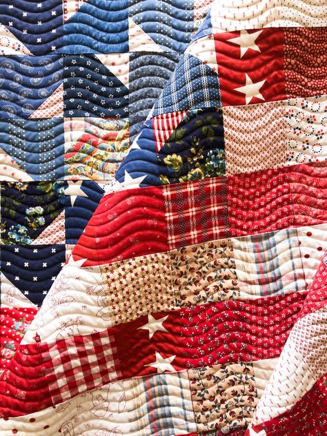 Patriotic Quilts Patterns Free, American Quilts Patterns, Americana Quilts, Quilt Top Patterns, Denim Quilts, Yankee Doodle Dandy, Quilt Room, Quilting Motifs, Yankee Doodle