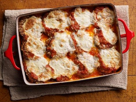 Get Eggplant Parmesan Recipe from Food Network Best Eggplant Parmesan Recipe, Quick Marinara Sauce, Eggplant Recipes Parmesan, Parmesan Recipes, Eggplant Parmesan, Homemade Tomato Sauce, Eggplant Recipes, Food Network, Food Network Recipes