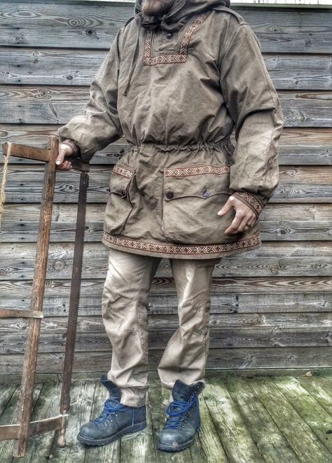 Anorak Anorak Jacket Outfit Men, Bushcraft Kit, Survival Clothing, Bush Craft, Canoe Camping, Bushcraft Gear, Hiking Pictures, Bushcraft Camping, Basic Skills