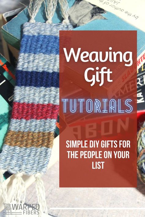 How To Weave Bookmarks, Hand Woven Bookmarks, Beginner Loom Weaving, Simple Weaving Projects, Christmas Weaving Projects, Easy Weaving Patterns, Weaving Bookmarks, Easy Weaving Projects, Retirement Crafts