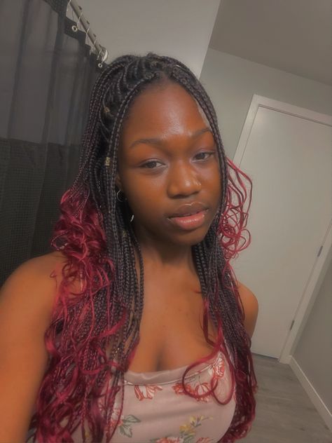 Burgundy Peak A Boo Braids, Small Box Braids Curly Ends, Box Braids With Red Highlights, Black Braids With Red Highlights, Box Braids With Curled Ends, Burgundy Box Braids With Curly Ends, Black And Burgundy Braids, Red Braids With Curls At The End, Burgundy Ombre Braids