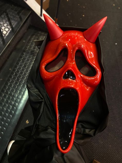 Red Scream Mask, Devil Ghostface, Diamond Mask, Ghostface Mask, Scream Costume, Mask Horror, Ghost Face Mask, Scream Mask, Make Your Eyes Pop