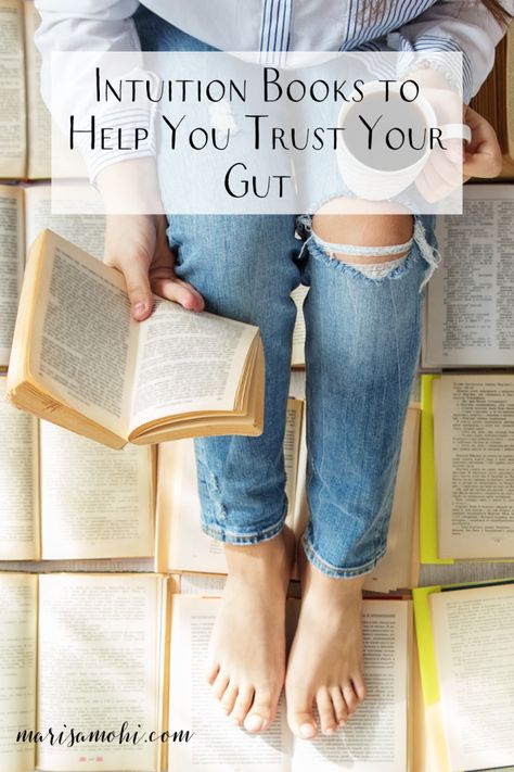 Do you want to learn to trust your gut? Check out these intuition books to help you get in tune with your instincts. #books #intuition #witchy #creativelife Alex Cross, Time Management Strategies, Trust Your Gut, Motivational Books, Top Books To Read, How To Stop Procrastinating, Learning To Trust, Top Books, Self Help Books