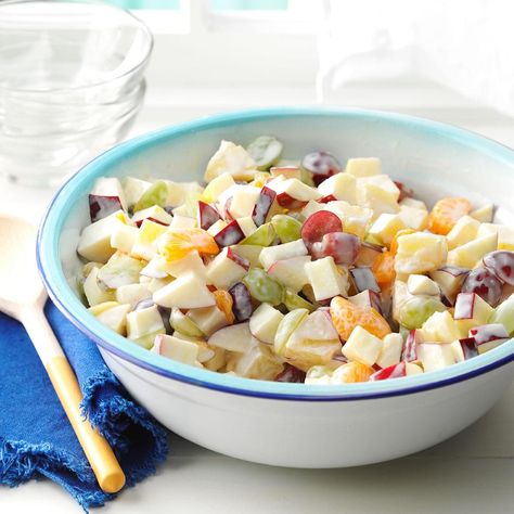 Cream Cheese Fruit Salad, Brunch Fruit Salad, Festive Fruit Salad, Citrus Fruit Salad, Breakfast Fruit Salad, Waldorf Salad Recipe, Dressing For Fruit Salad, Best Fruit Salad, Apple Salad Recipes