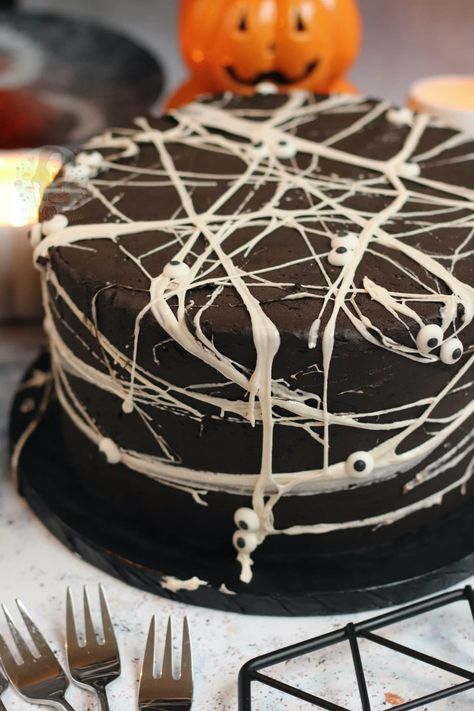 Spooky Spider Web Cake! - Jane's Patisserie Spiderweb Cake, Nutella Rice Krispie Treats, Spider Web Cake, White Buttercream Frosting, Spooky Spider Web, Spooky Cake, Janes Patisserie, Triple Chocolate Cake, White Buttercream