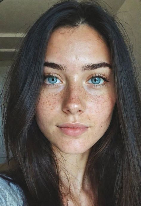 Faceapp Girl, Pretty Freckles, Freckled Girl, Girl With Freckles, Freckled Face, Women With Freckles, Coupons For Boyfriend, Beautiful Freckles, Freckles Girl