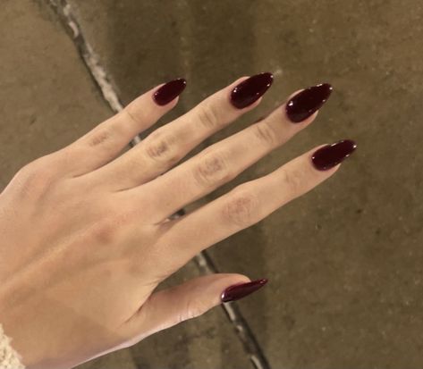 Nails For Colorado, Dark Red Acrylics, Dark Red Jelly Nails, Simple Dark Nails, Dark Red Nails Ideas, Dark Red Nails Acrylic, Dark Nails Acrylic, Dark Red Acrylic Nails, Dark Red Almond Nails