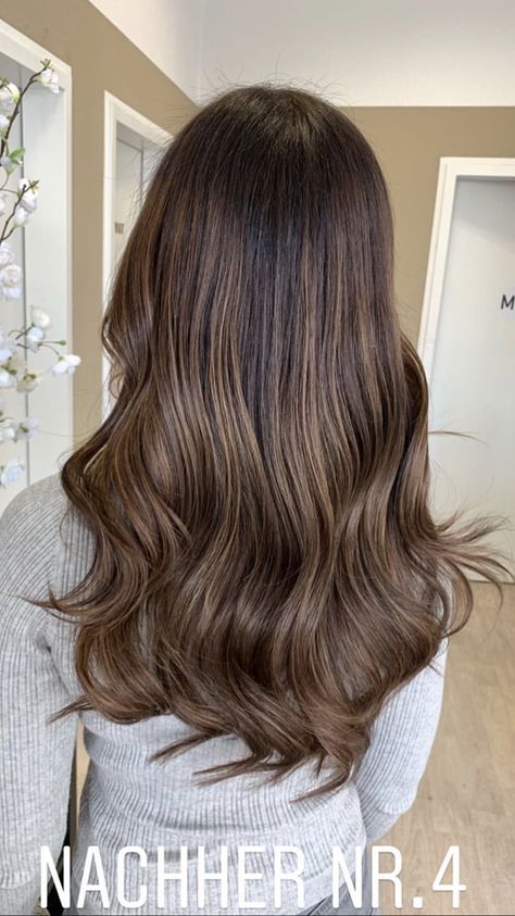 Hair Amber Color, Perfect Curly Hair, Haircut 2022, Hair Inspired, Brown Hair Inspo, Colour Hair, Brunette Balayage, Arm Jewelry, Hair 2024