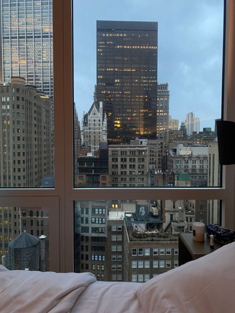 City Apartment Aesthetic, New York Apartment Aesthetic, New York Studio Apartment, Nyc Penthouse, City View Apartment, Apartment View, Nyc Hotels, New York Hotels, New York City Apartment