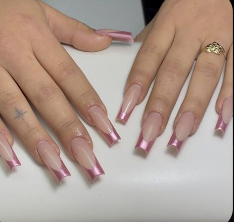 Pink Chrome French Tip Nails Coffin, Fun Valentines Nails Acrylic, Pink Metallic Nail Designs, Matalic Nails Acrylic, Chrome Pink French Tip Nails, Pink Chrome Nails French Tip, Metallic Acrylic Nails, Fun Chrome Nails, Chrome Valentine Nails