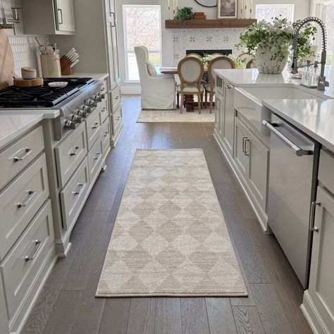 My Texas House Bronwyn 2' X 5'6" Beige Geometric Runner Rug - Walmart.com