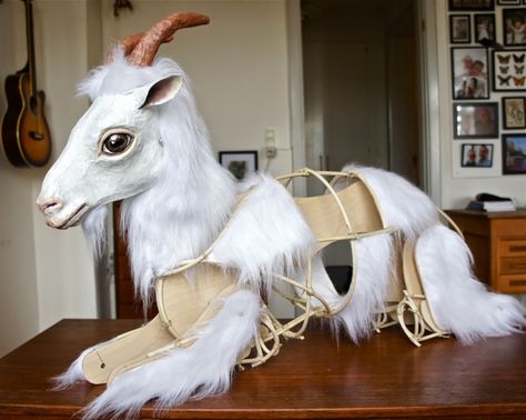 Goat Puppet, Sheep Puppet, Horse Puppet, Dog Puppet, Puppet Costume, Theatre Ideas, Puppet Ideas, Puppet Theatre, Marionette Puppet