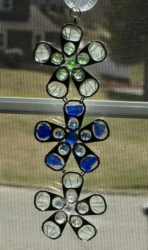 Soda Tab Crafts, Can Tab Crafts, Pop Tab Crafts, Soda Can Crafts, Tab Crafts, Can Tabs, Aluminum Can Crafts, Backyard Oasis Ideas, Pop Tabs