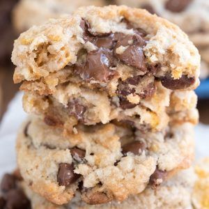 Frosted Flakes Cookies - Crazy for Crust Recipes Using Frosted Flakes, Cookies With Frosted Flakes, Frosted Flakes Cookies, Frosted Flakes Recipe, The Best Cookies Ever, Frosted Flake Cookies, Frosted Flakes Treats, Doodle Cookies, Chocolate Chip Frosting