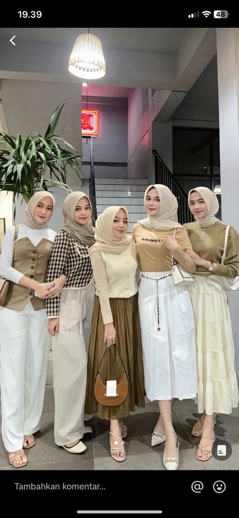 Ootd Perpisahan Sekolah Hijab, Cream Outfit Hijab, Mix And Match Outfits Hijab Kulot, Cream Hijab, Ootd Kulot Cream Hijab, Kulot Pants Outfit Hijab, Ootd Kulot, Casual Hijab, Casual Hijab Outfit