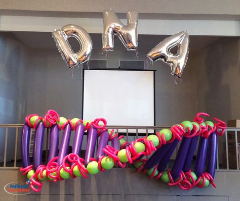 Balloon Megaloon Arch: DNA double helix Science Balloons, Science Lab Decorations, Science Party Decorations, Science Birthday Party Ideas, Balloon Business, Mad Scientist Party, Scientist Party, Nurse Party, مشروعات العلوم