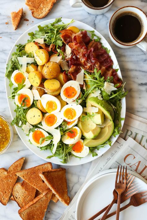 Jammy Eggs, Mustard Vinaigrette, Whole 30 Breakfast, Breakfast Salad, Savory Breakfast, Crispy Bacon, Whole 30, Yummy Breakfast, Brunch Recipes