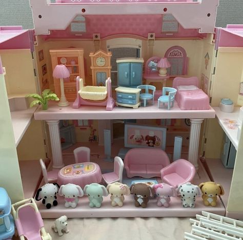 Cute Dollhouse, Sugar Bunnies, Calico Critters Families, Drawing Toys, Charmmy Kitty, Mini Doll House, Bunny House, Yami Kawaii, Japanese Toys