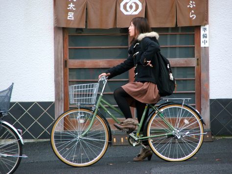 MAMACHARI ママチャリ | Vehicle - Transportation | Use: Bicycles are the most environment friendly means of transportation, three times as energy efficient as walking & three to four times as fast. The inexpensive mamachari is the most common bicycle type in Japan for everyday use. | Sold By: ? | Country: Japan | Damage: ? | #mamachari #bicycle #Japan Japan Cycling, Bicycle For Two, Bike Riding Benefits, Bicycle Chic, Walking Women, Urban Bicycle, Bicycle Types, Turkish Women Beautiful, Bicycle Girl