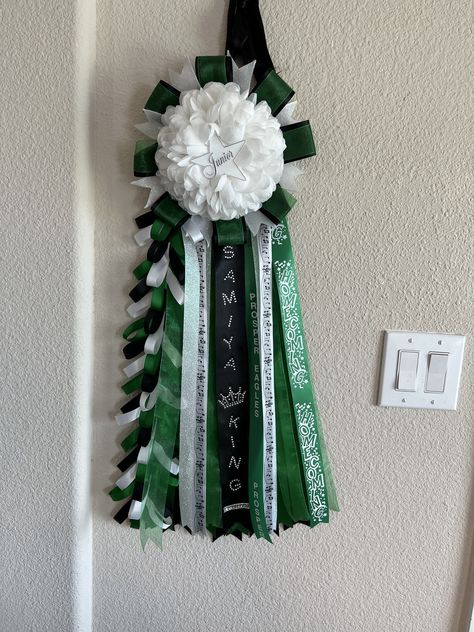 Eagles Homecoming Mum, Homecoming Mums Diy, Homecoming Mums, Eagles, Homecoming, Texas, Arts And Crafts, Quick Saves, Art